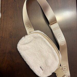 NWOT Lole belt bag fanny pack